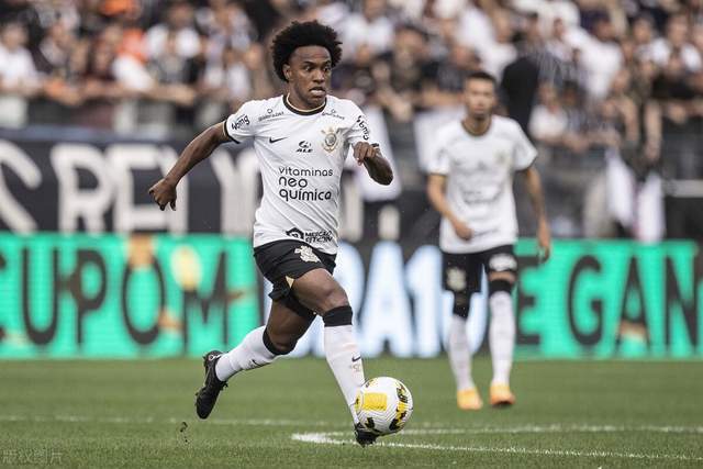 穆勒社媒晒与弟弟合影：圣诞快乐